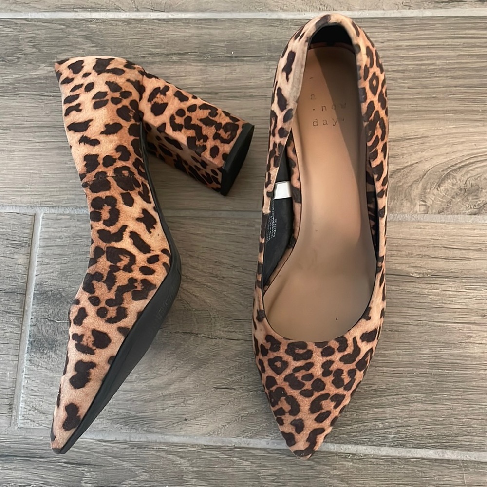 Leopard print heels - Picture 1 of 3